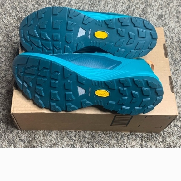 Arcteryx Norvan VT 2 Womens Illusion Auracle Trail Hiking Sneakers Teal SIZE 10 - Picture 6 of 8